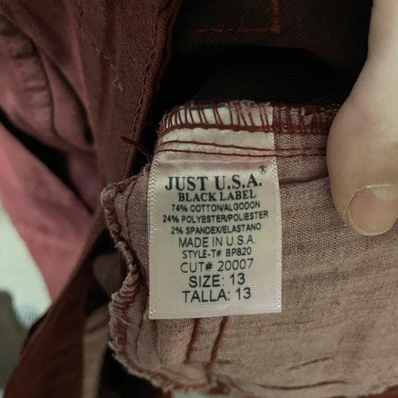 Red pants - Picture 4 of 8